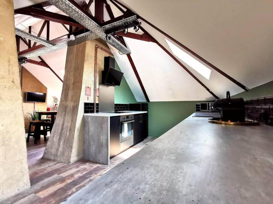 Apartment Industriel & Atypique
